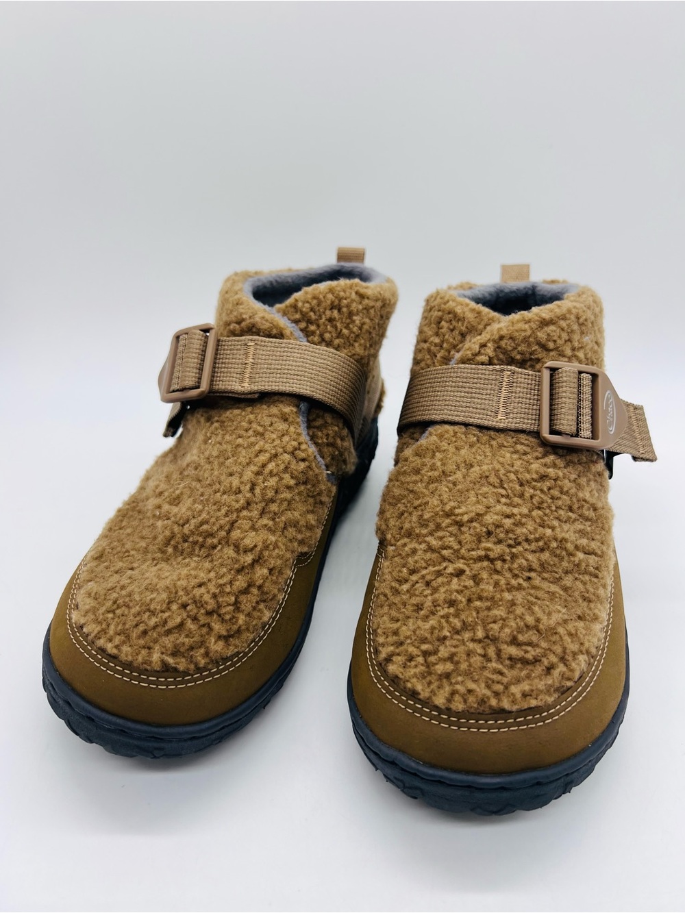 Chaco Kids Shearling-Look Tan Ramble Fluff Slippers Big Kid Size 6